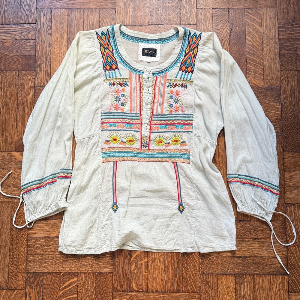 BIYA / Johnny Was Embroidered Boho Blouse